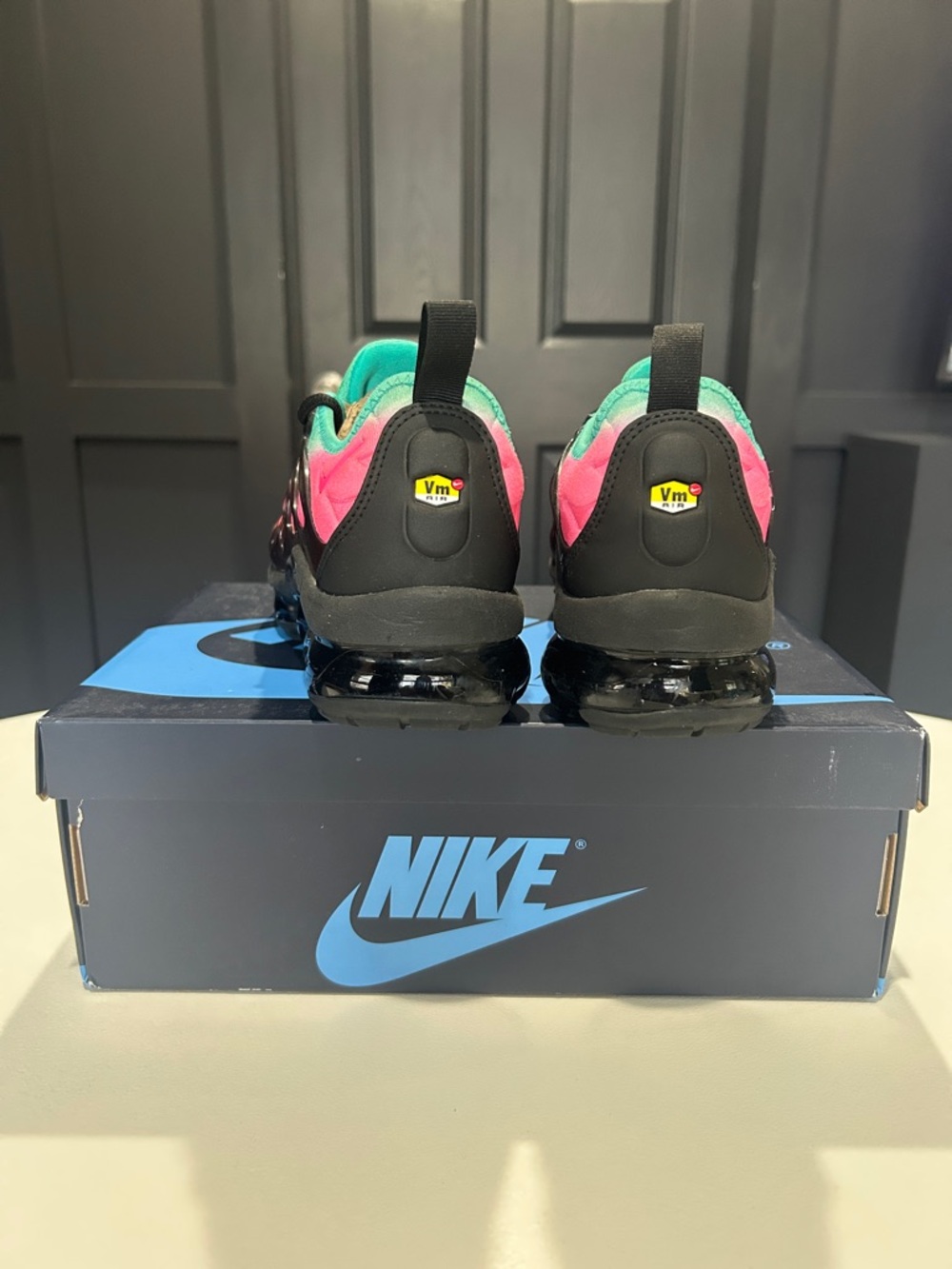 Nike Air VaporMax Plus “Pink Blast Clear Jade” Women’s Size 6.5 - Picture 5 of 9